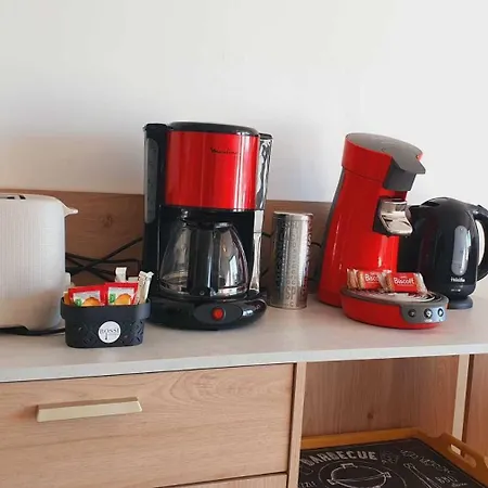 Au Bord Du & Golf Avec Parking Prive Clim Wifi - 4 Personnes - Rossiconciergerie - Linge Inclus *